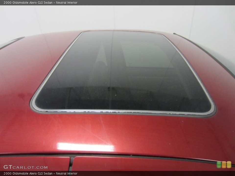 Neutral Interior Sunroof for the 2000 Oldsmobile Alero GLS Sedan #53354590