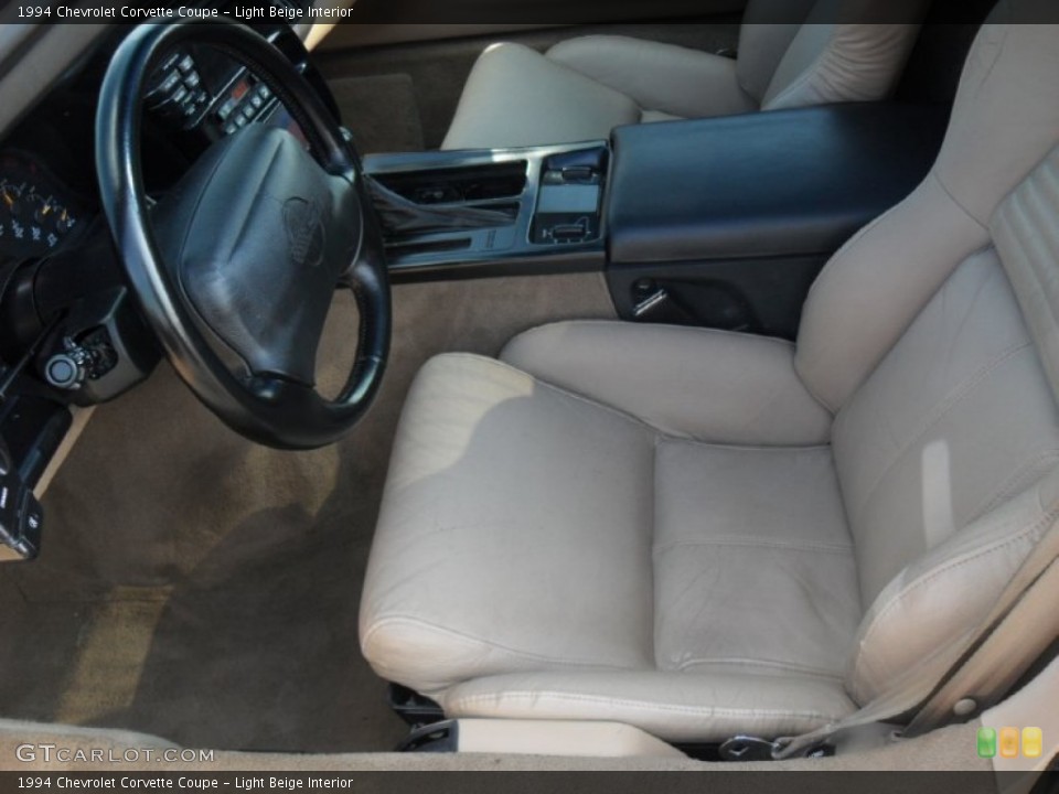 Light Beige Interior Photo for the 1994 Chevrolet Corvette Coupe #53359678
