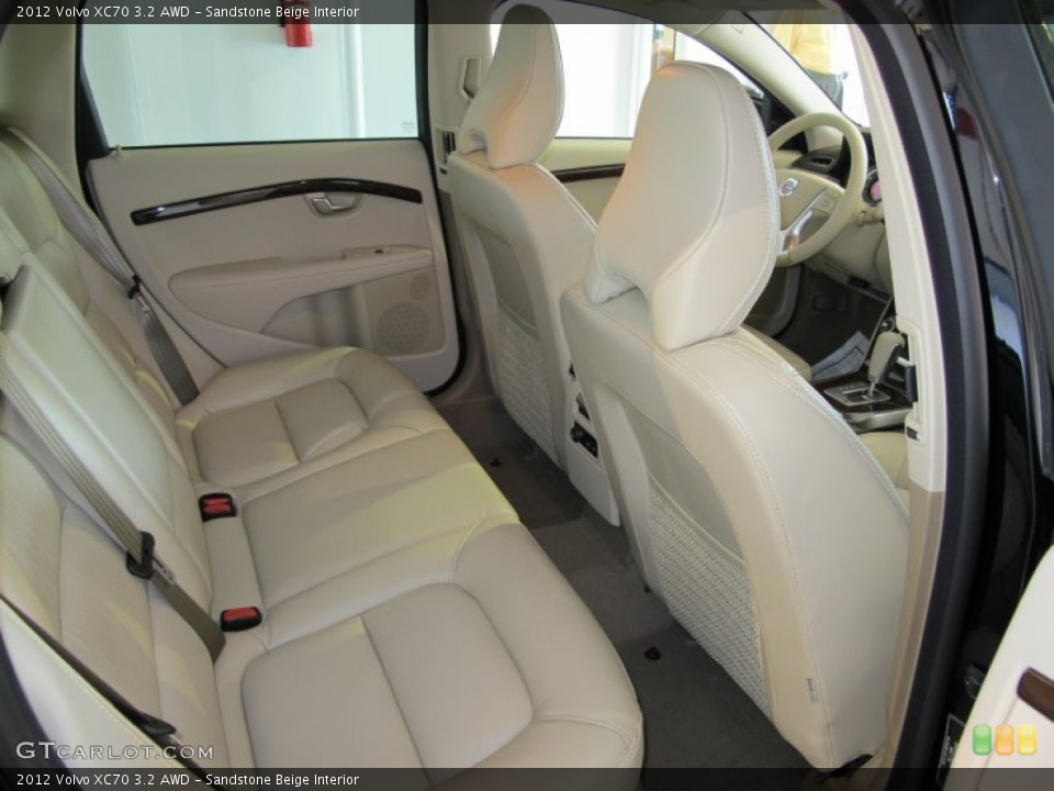 Sandstone Beige Interior Photo for the 2012 Volvo XC70 3.2 AWD #53367194