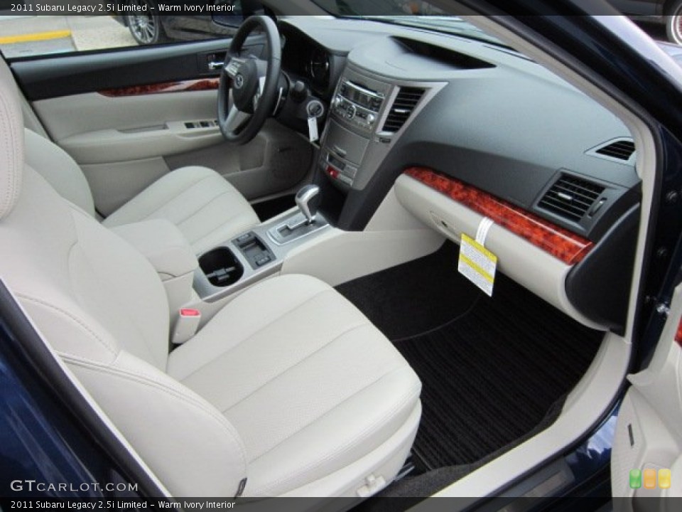 Warm Ivory Interior Photo for the 2011 Subaru Legacy 2.5i Limited #53371205