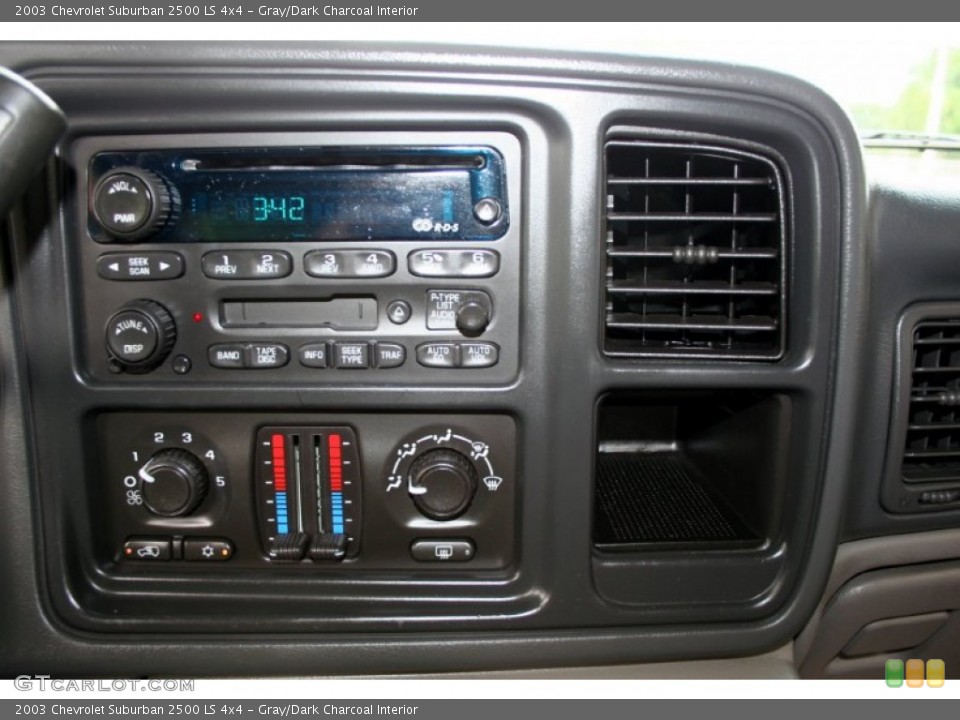 Gray/Dark Charcoal Interior Audio System for the 2003 Chevrolet Suburban 2500 LS 4x4 #53376167