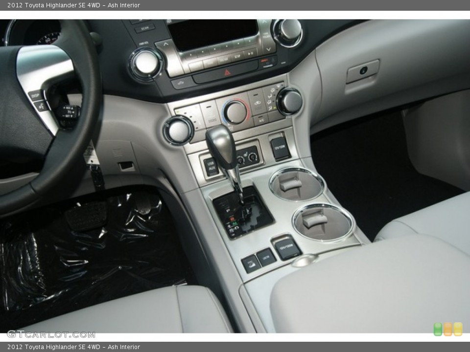 Ash Interior Controls for the 2012 Toyota Highlander SE 4WD #53376260