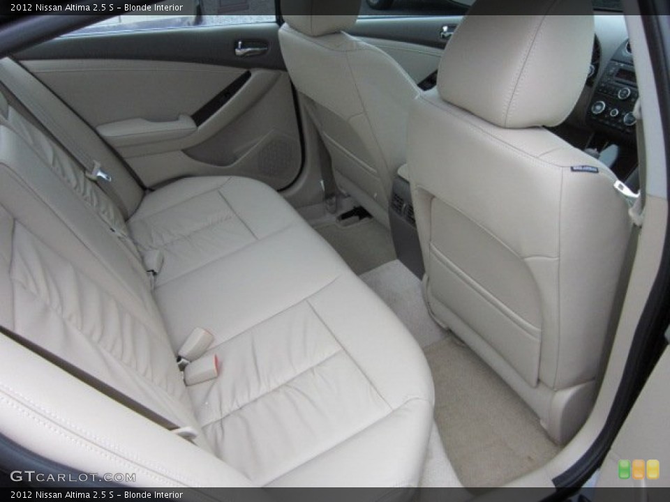 Blonde Interior Photo for the 2012 Nissan Altima 2.5 S #53377895