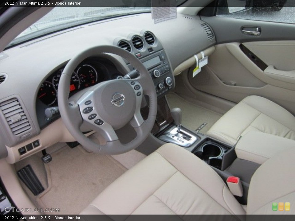 Blonde Interior Photo for the 2012 Nissan Altima 2.5 S #53377955