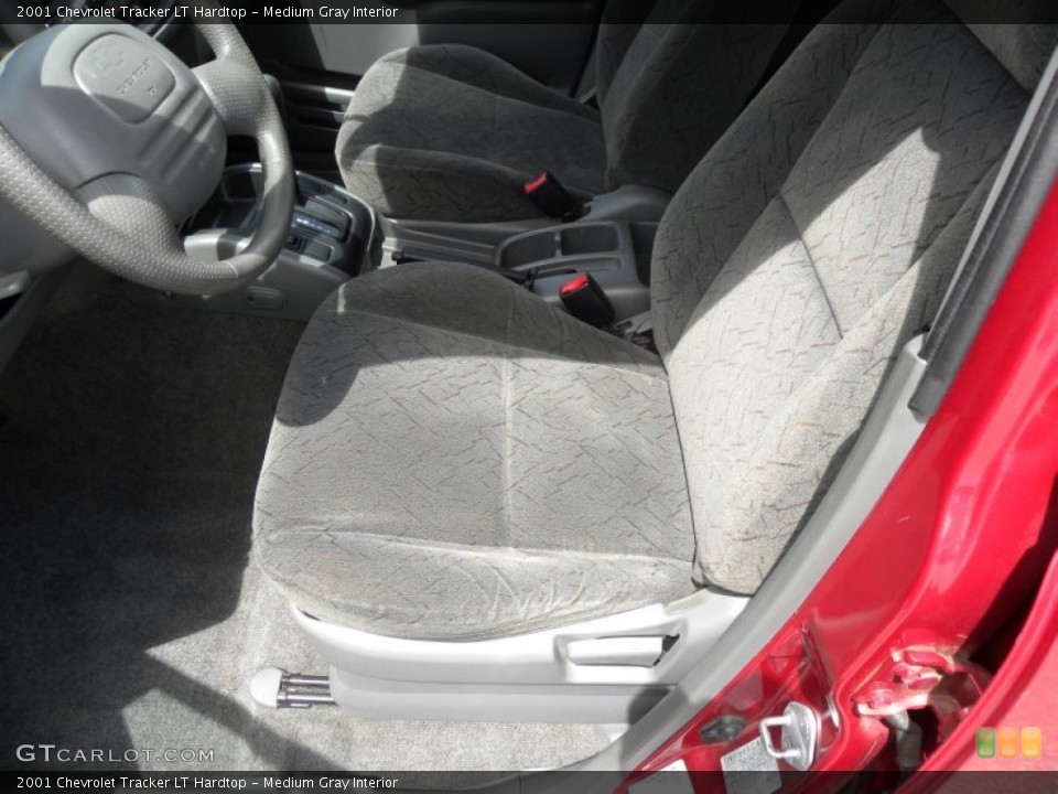 Medium Gray Interior Photo for the 2001 Chevrolet Tracker LT Hardtop #53389598