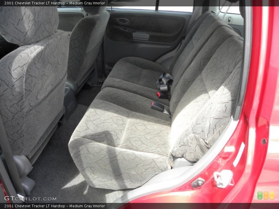Medium Gray Interior Photo for the 2001 Chevrolet Tracker LT Hardtop #53389625