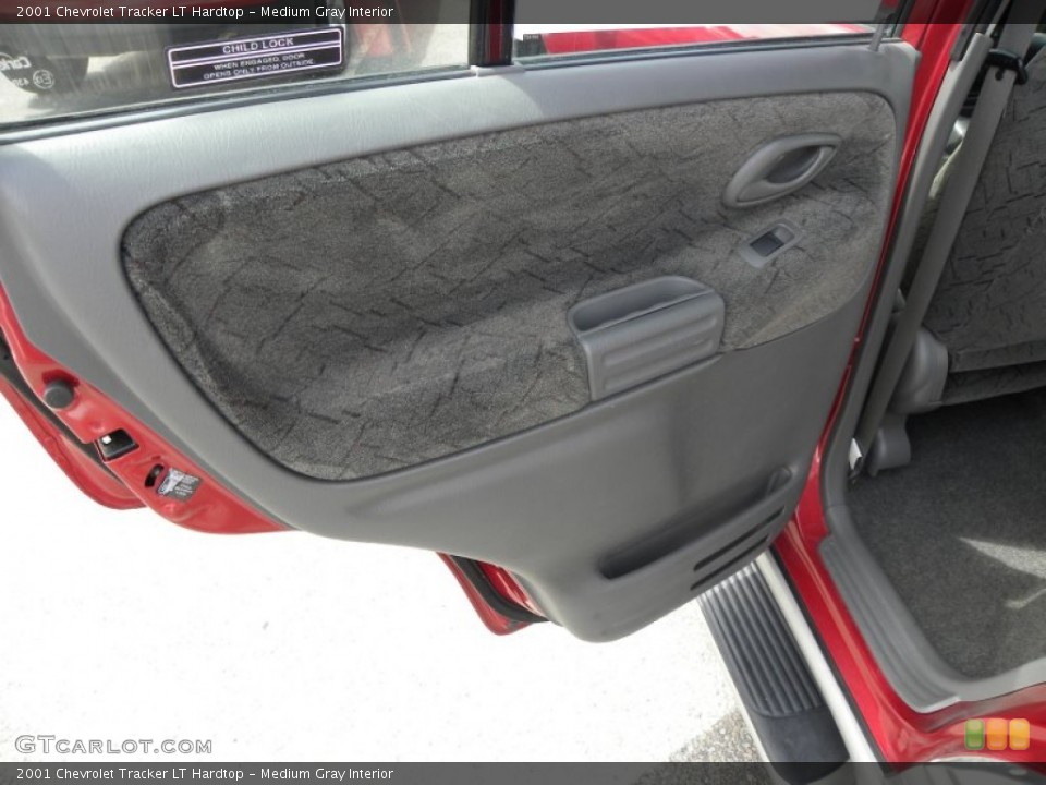 Medium Gray Interior Door Panel for the 2001 Chevrolet Tracker LT Hardtop #53389640