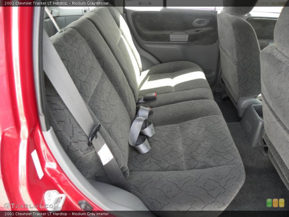 Medium Gray Interior Photo for the 2001 Chevrolet Tracker LT Hardtop #53389685