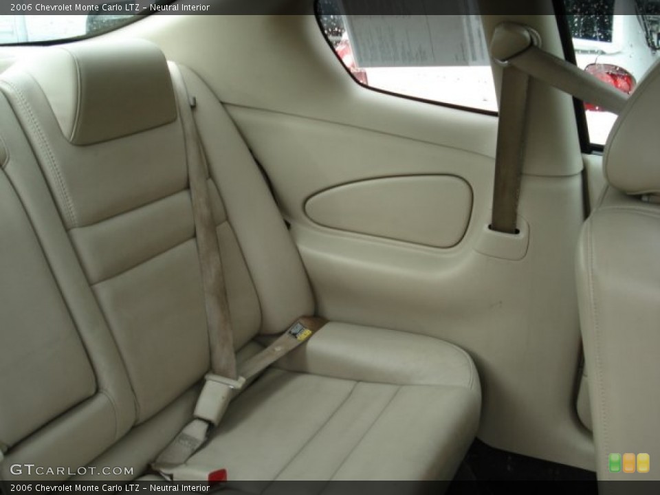 Neutral Interior Photo for the 2006 Chevrolet Monte Carlo LTZ #53396003