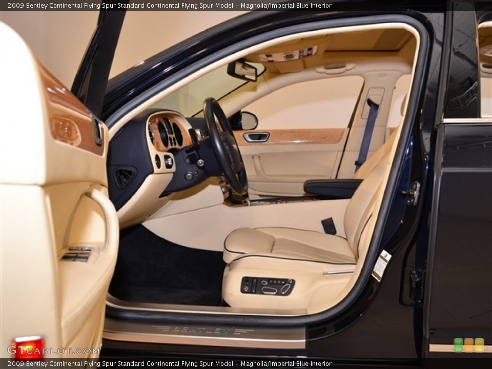 Magnolia/Imperial Blue Interior Photo for the 2009 Bentley Continental Flying Spur  #53397695