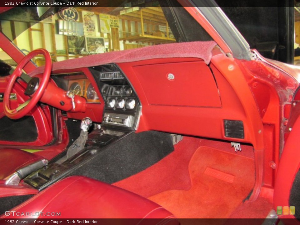 Dark Red Interior Photo for the 1982 Chevrolet Corvette Coupe #53399093