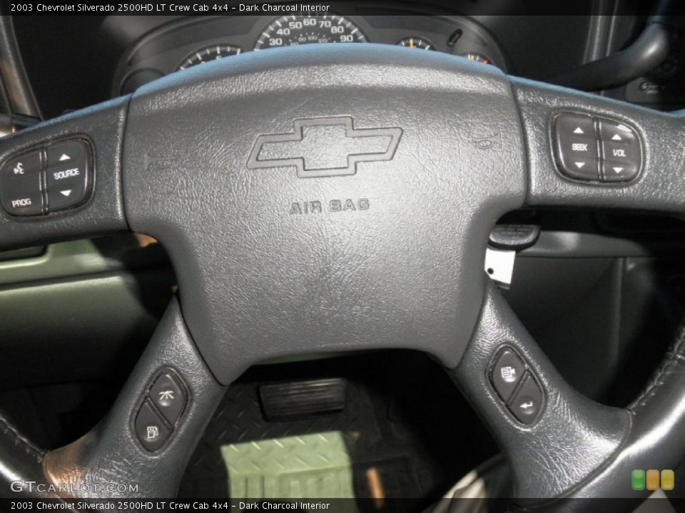 Dark Charcoal Interior Controls for the 2003 Chevrolet Silverado 2500HD LT Crew Cab 4x4 #53402672