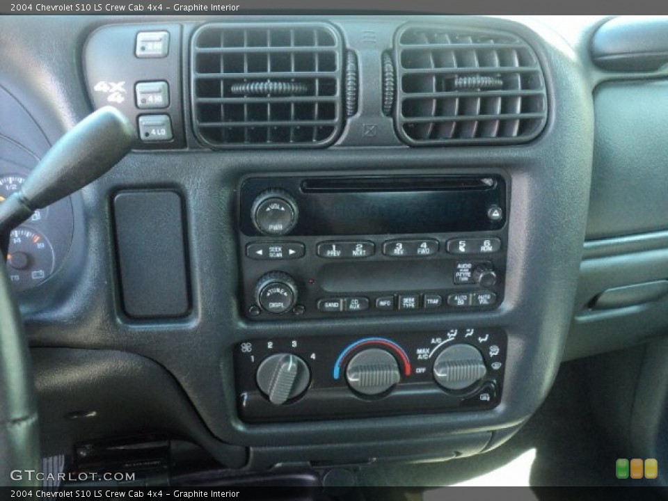 Graphite Interior Audio System for the 2004 Chevrolet S10 LS Crew Cab 4x4 #53405543