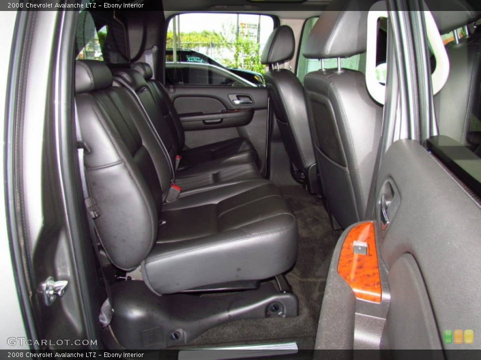 Ebony Interior Photo for the 2008 Chevrolet Avalanche LTZ #53424651