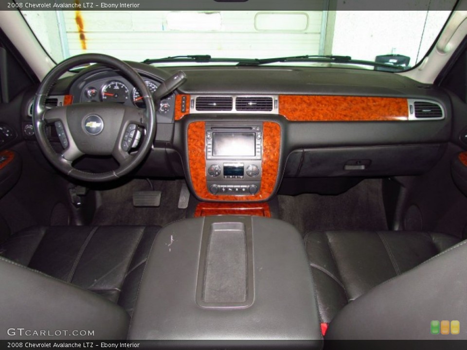 Ebony Interior Dashboard for the 2008 Chevrolet Avalanche LTZ #53424696