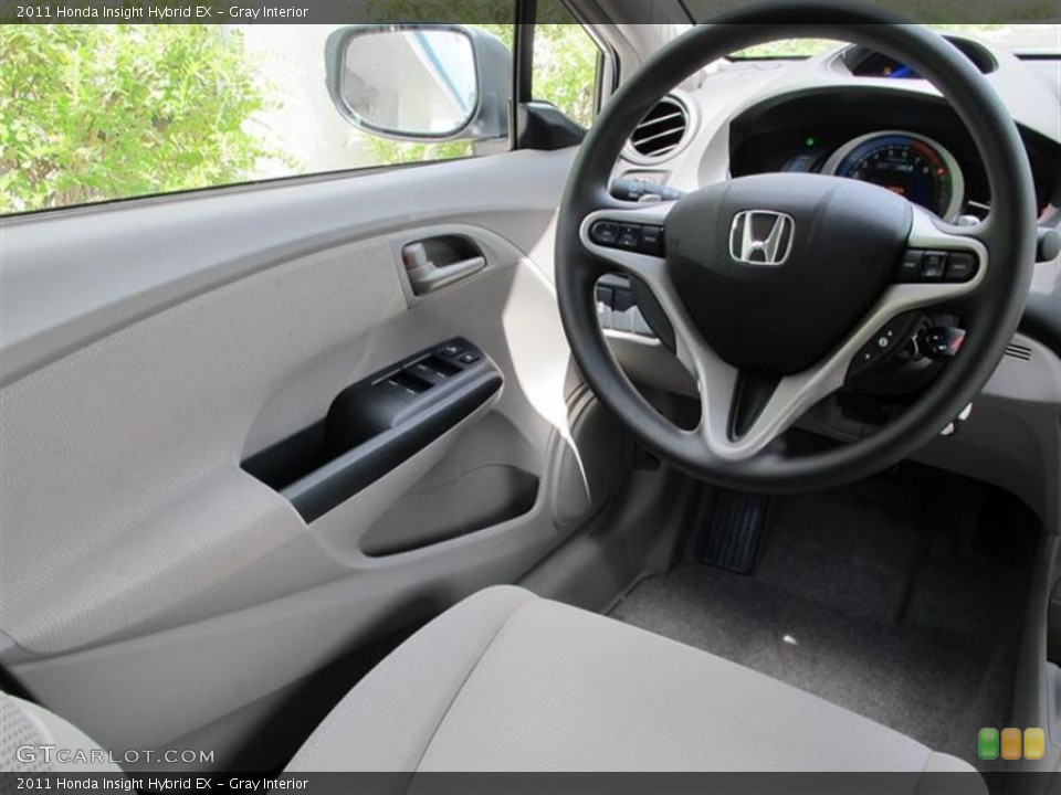 Gray Interior Photo for the 2011 Honda Insight Hybrid EX #53438348