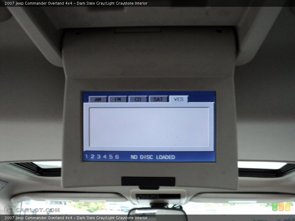 Dark Slate Gray/Light Graystone Interior Controls for the 2007 Jeep Commander Overland 4x4 #53440265