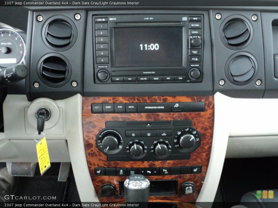 Dark Slate Gray/Light Graystone Interior Controls for the 2007 Jeep Commander Overland 4x4 #53440439