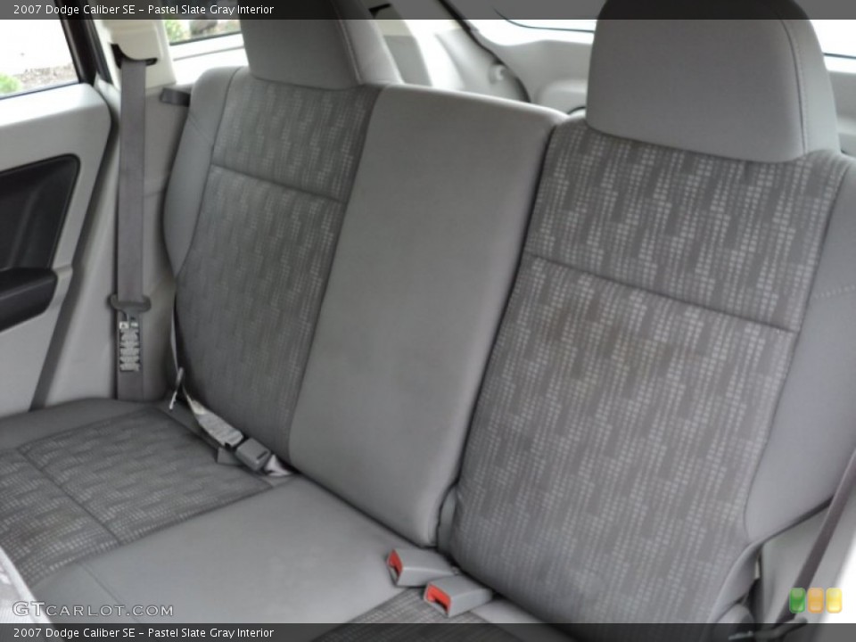 Pastel Slate Gray Interior Photo for the 2007 Dodge Caliber SE #53441348
