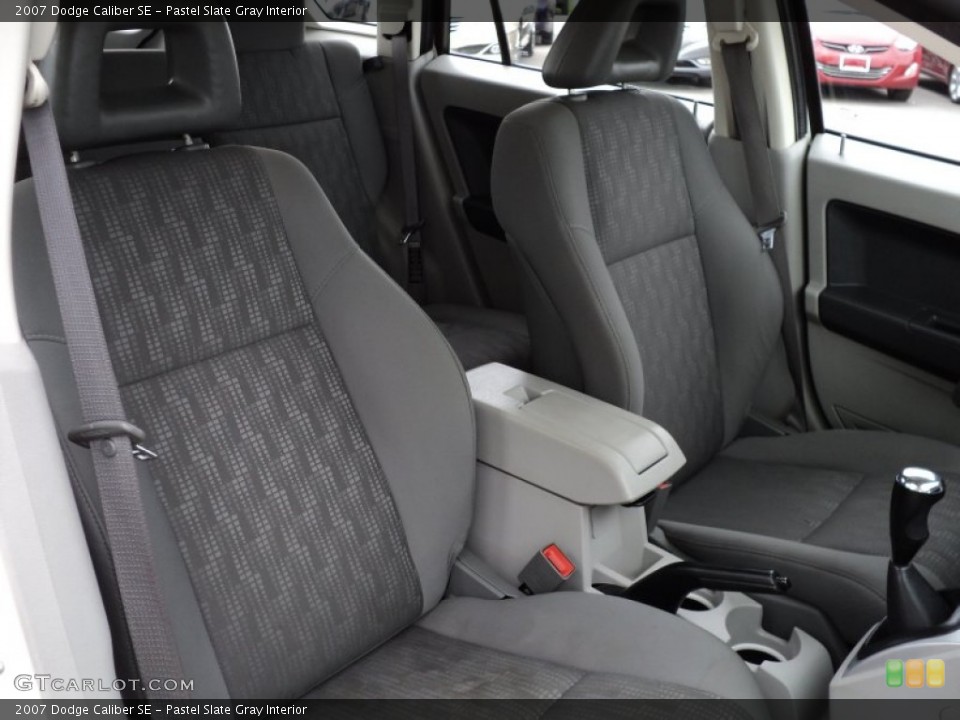 Pastel Slate Gray Interior Photo for the 2007 Dodge Caliber SE #53441465