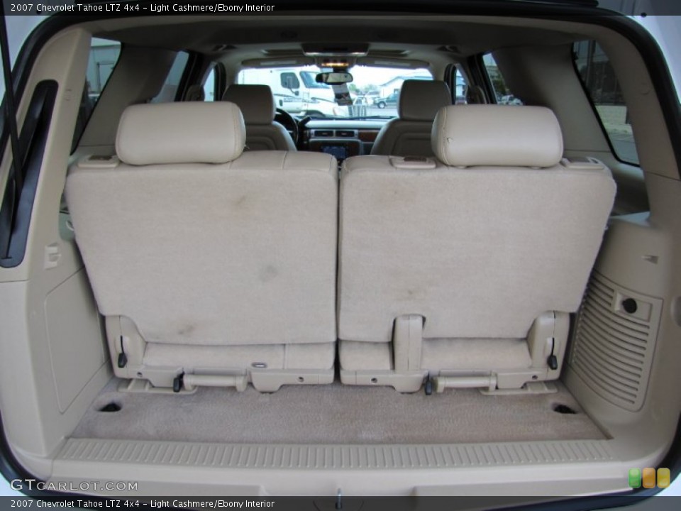 Light Cashmere/Ebony Interior Trunk for the 2007 Chevrolet Tahoe LTZ 4x4 #53457101
