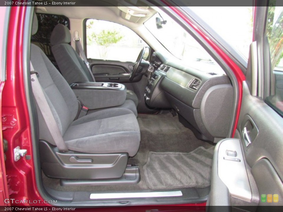 Ebony Interior Photo for the 2007 Chevrolet Tahoe LS #53459893