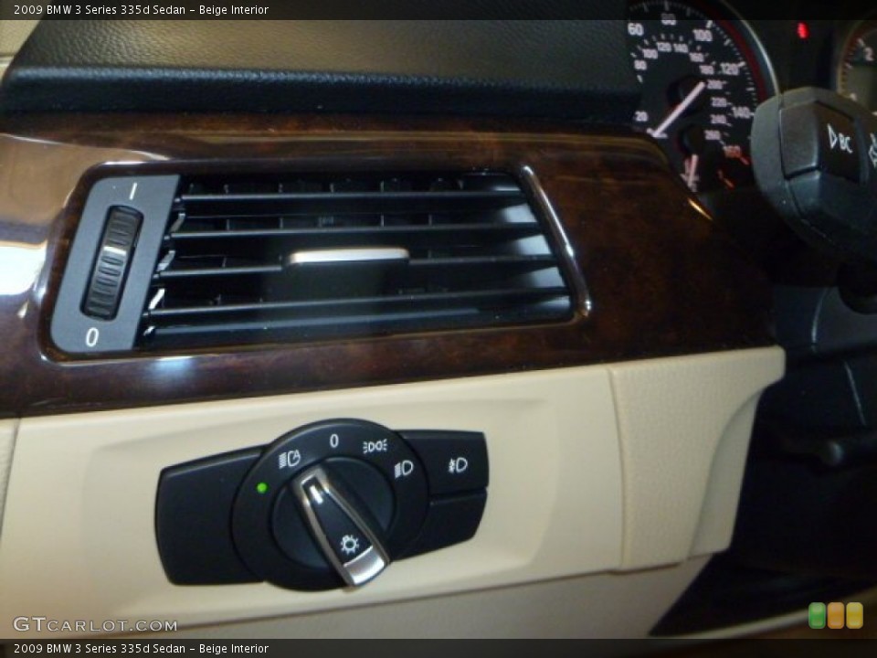 Beige Interior Controls for the 2009 BMW 3 Series 335d Sedan #53464705