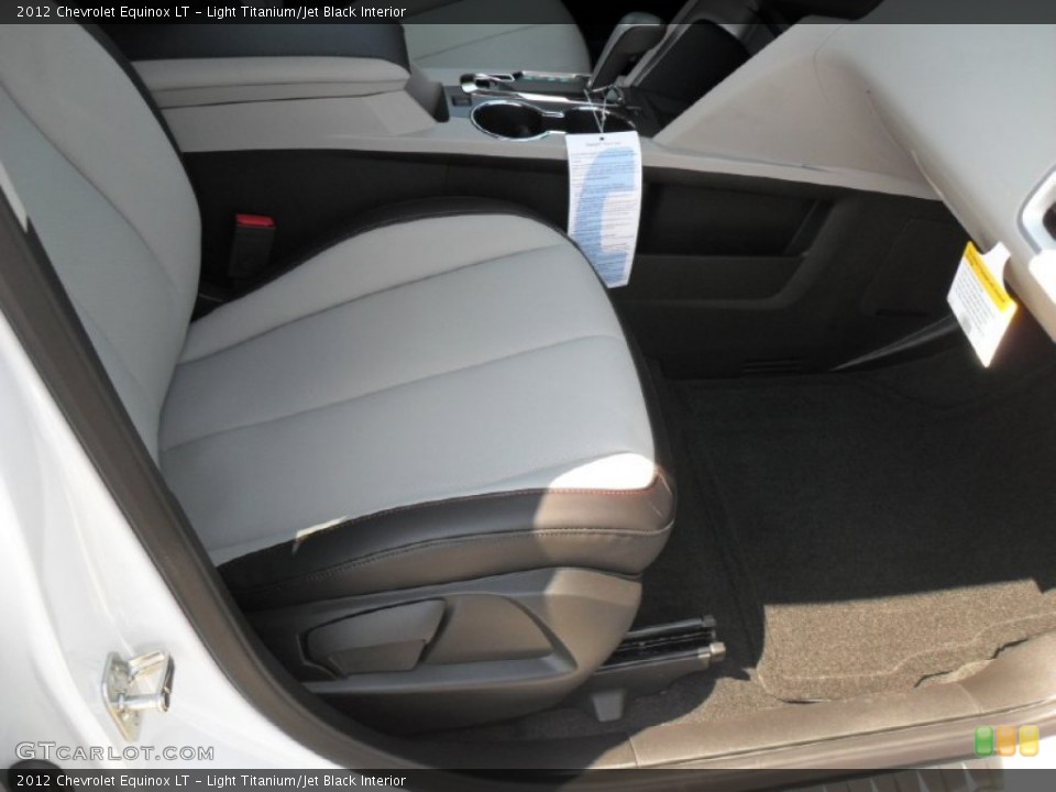Light Titanium/Jet Black Interior Photo for the 2012 Chevrolet Equinox LT #53480119