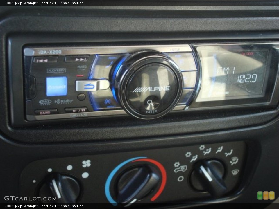 Khaki Interior Controls for the 2004 Jeep Wrangler Sport 4x4 #53484266