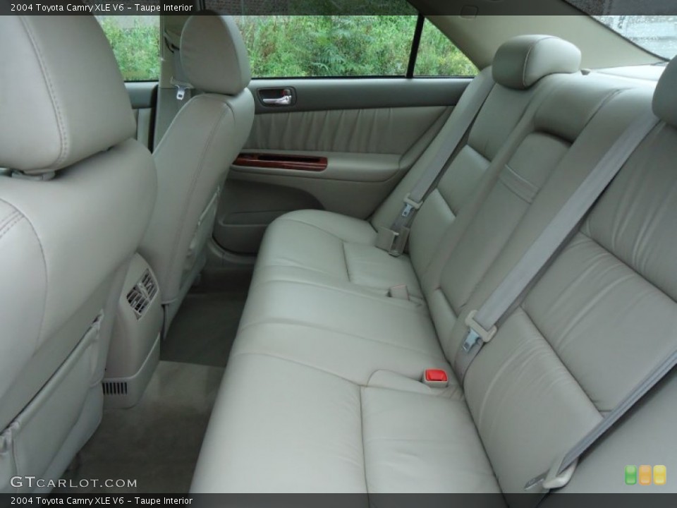 Taupe Interior Photo for the 2004 Toyota Camry XLE V6 #53491535