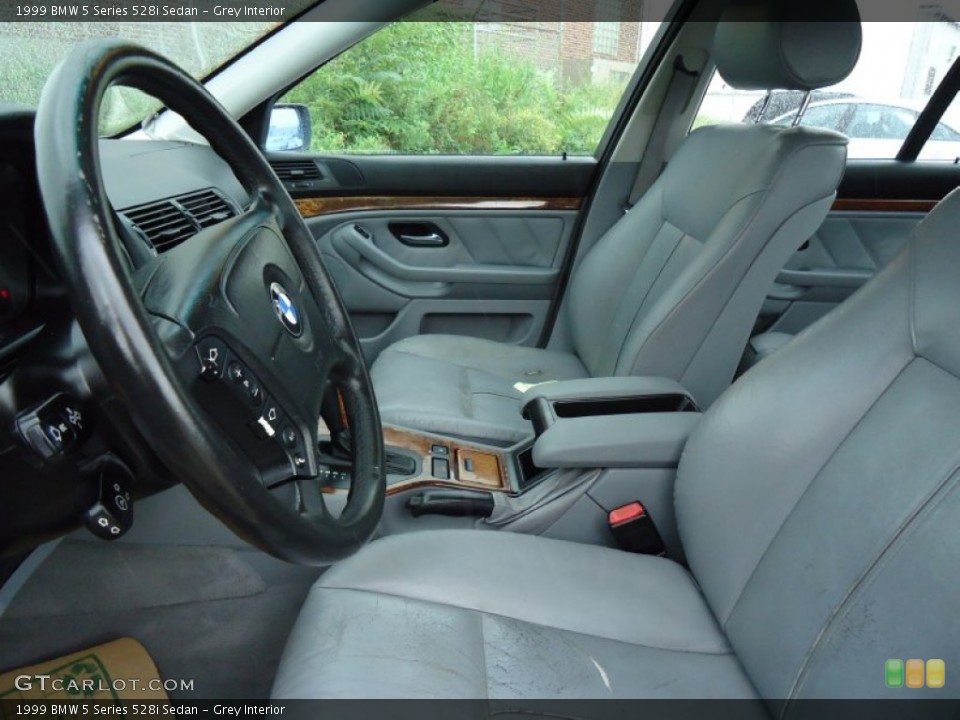 Grey Interior Photo for the 1999 BMW 5 Series 528i Sedan #53494218