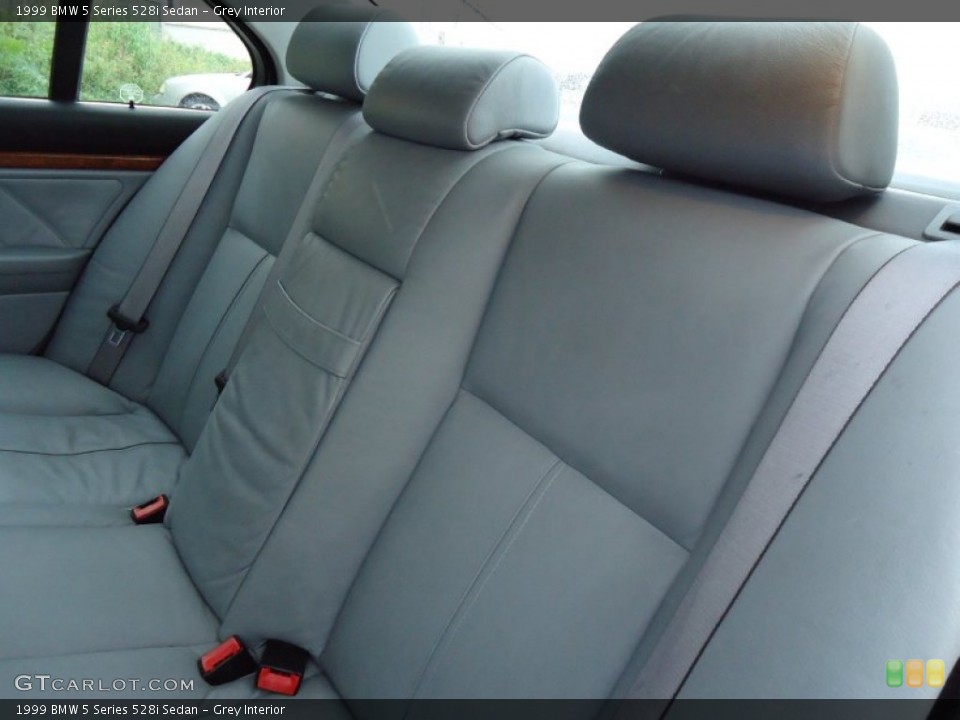 Grey Interior Photo for the 1999 BMW 5 Series 528i Sedan #53494448