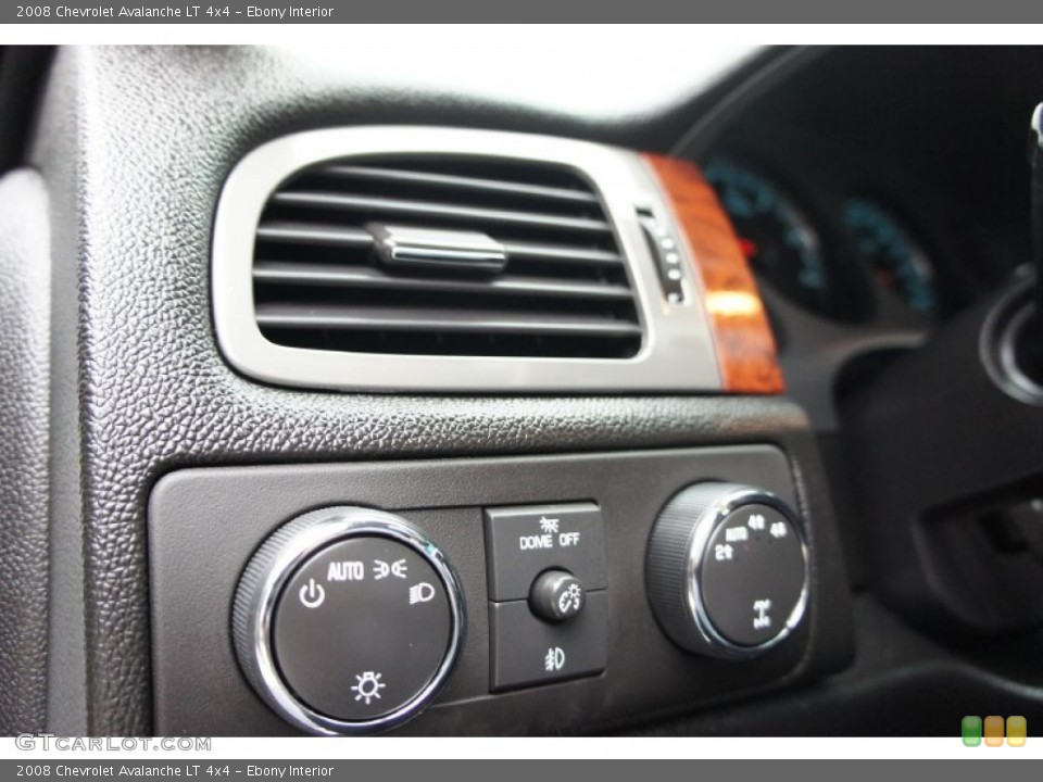 Ebony Interior Controls for the 2008 Chevrolet Avalanche LT 4x4 #53494799