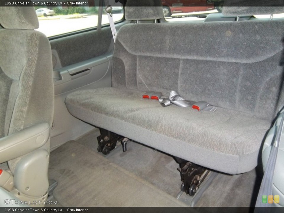 Gray Interior Photo for the 1998 Chrysler Town & Country LX #53495613