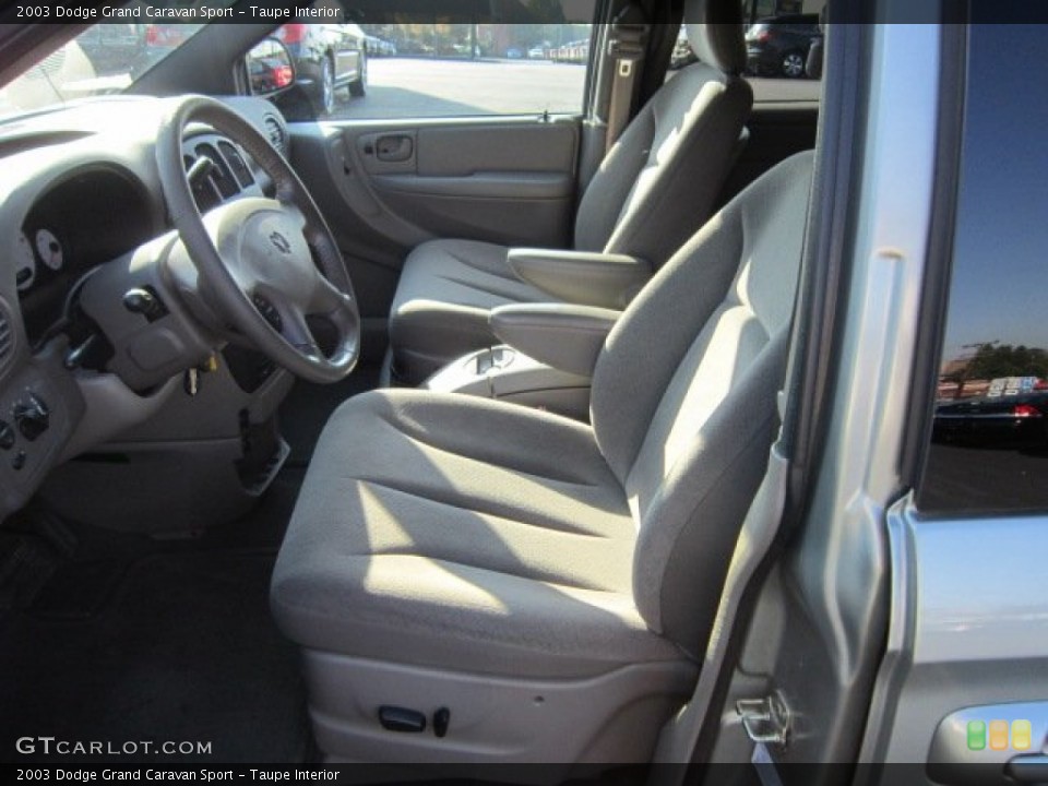 Taupe Interior Photo for the 2003 Dodge Grand Caravan Sport #53501521