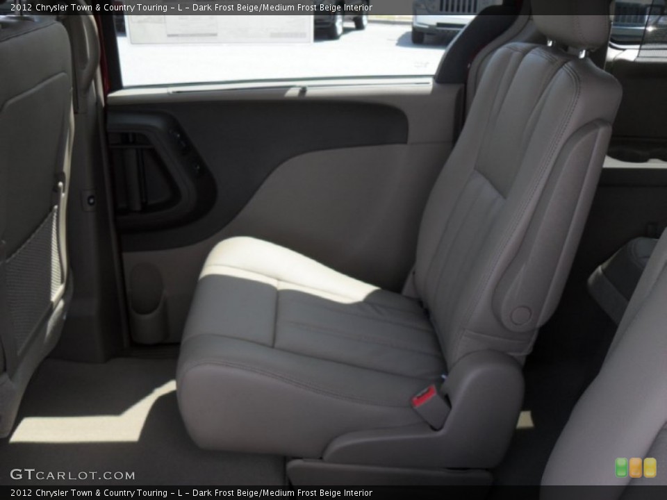 Dark Frost Beige/Medium Frost Beige Interior Photo for the 2012 Chrysler Town & Country Touring - L #53504992