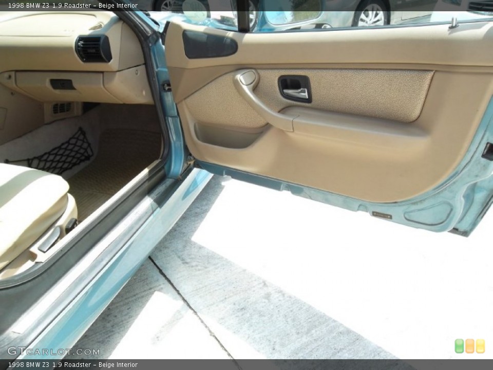 Beige Interior Door Panel for the 1998 BMW Z3 1.9 Roadster #53506187