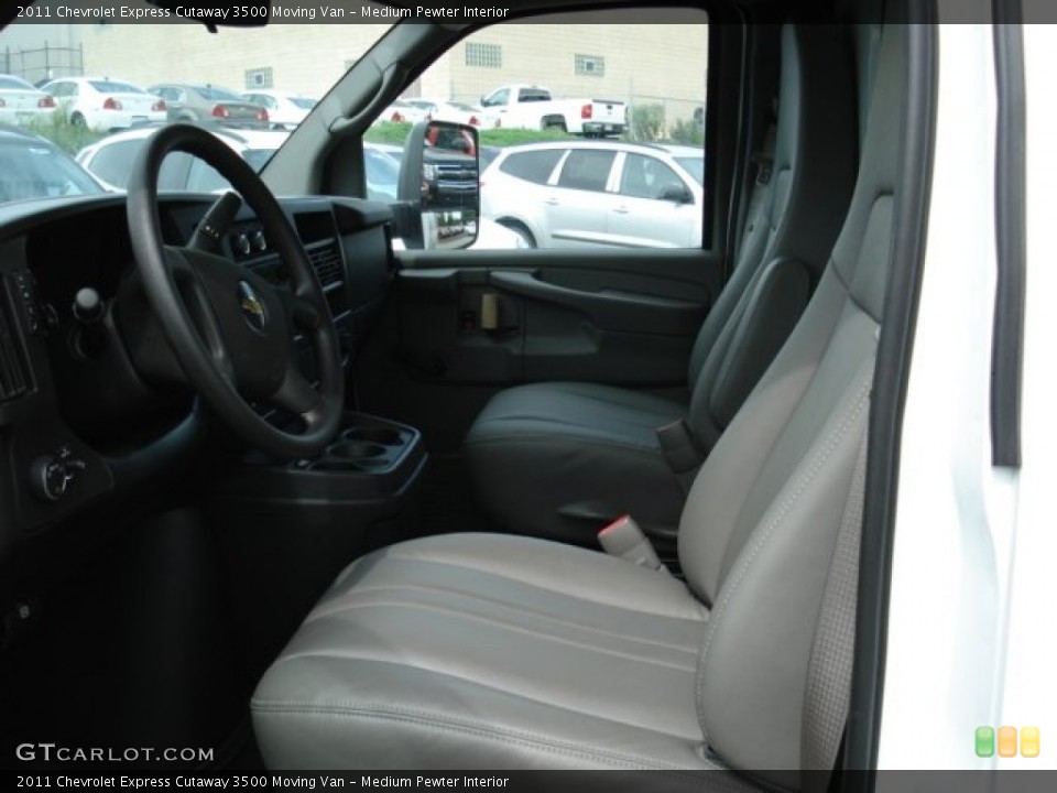 Medium Pewter Interior Photo for the 2011 Chevrolet Express Cutaway 3500 Moving Van #53510444