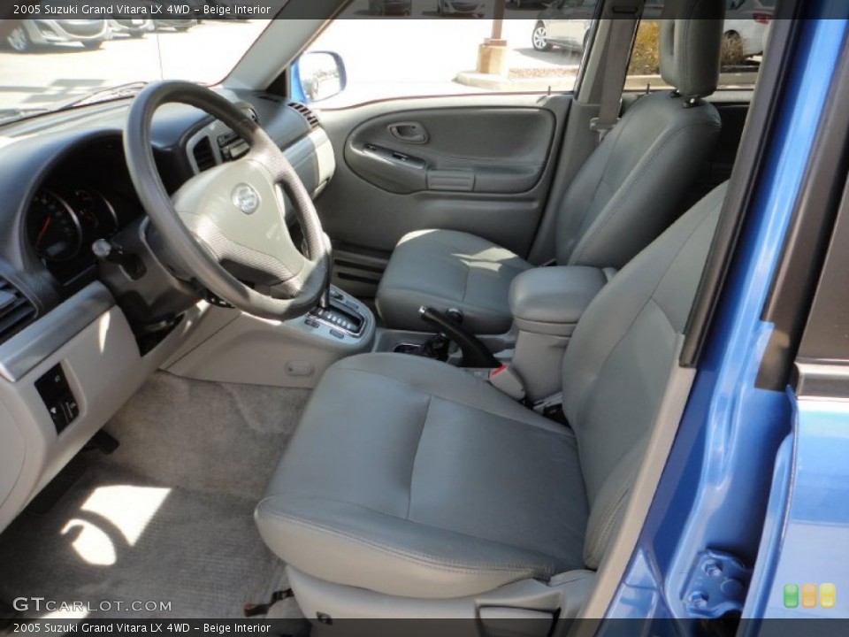 Beige Interior Photo for the 2005 Suzuki Grand Vitara LX 4WD #53522165