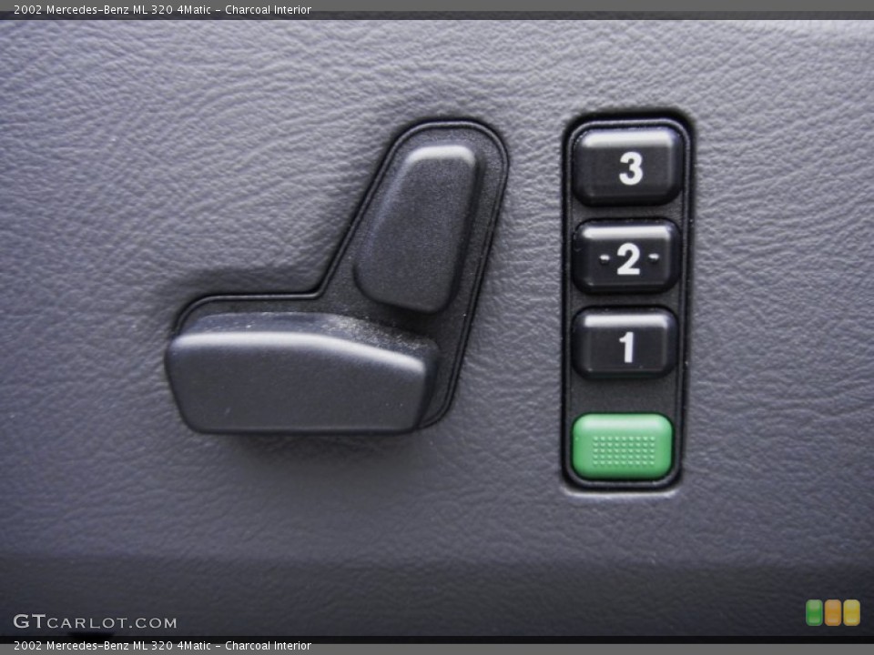 Charcoal Interior Controls for the 2002 Mercedes-Benz ML 320 4Matic #53535092