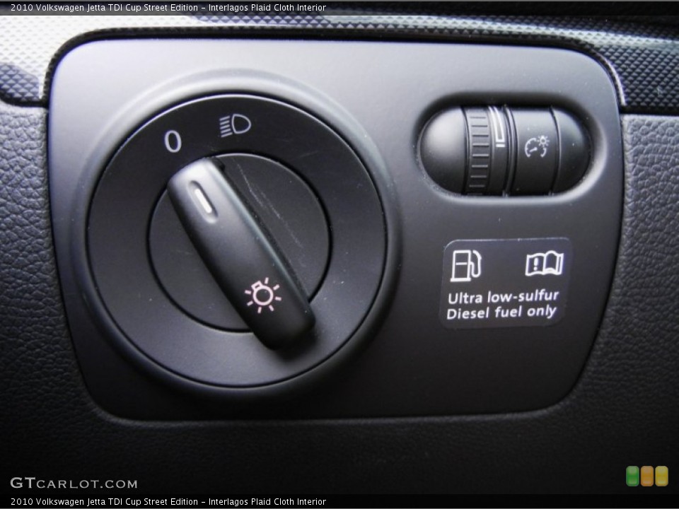 Interlagos Plaid Cloth Interior Controls for the 2010 Volkswagen Jetta TDI Cup Street Edition #53538223