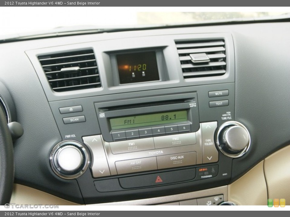 Sand Beige Interior Controls for the 2012 Toyota Highlander V6 4WD #53550277