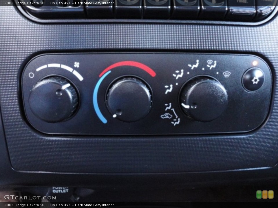 Dark Slate Gray Interior Controls for the 2003 Dodge Dakota SXT Club Cab 4x4 #53557269
