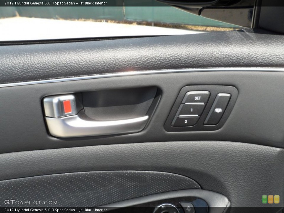 Jet Black Interior Controls for the 2012 Hyundai Genesis 5.0 R Spec Sedan #53559402