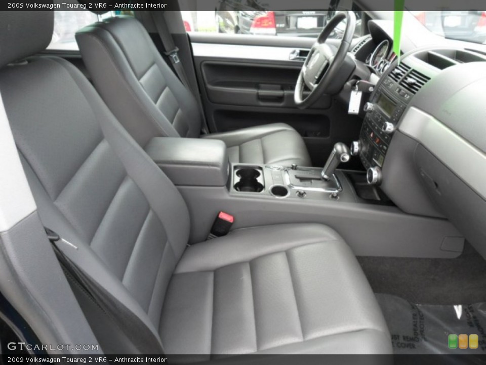 Anthracite Interior Photo for the 2009 Volkswagen Touareg 2 VR6 #53568429