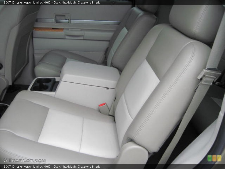 Dark Khaki/Light Graystone Interior Photo for the 2007 Chrysler Aspen Limited 4WD #53568517