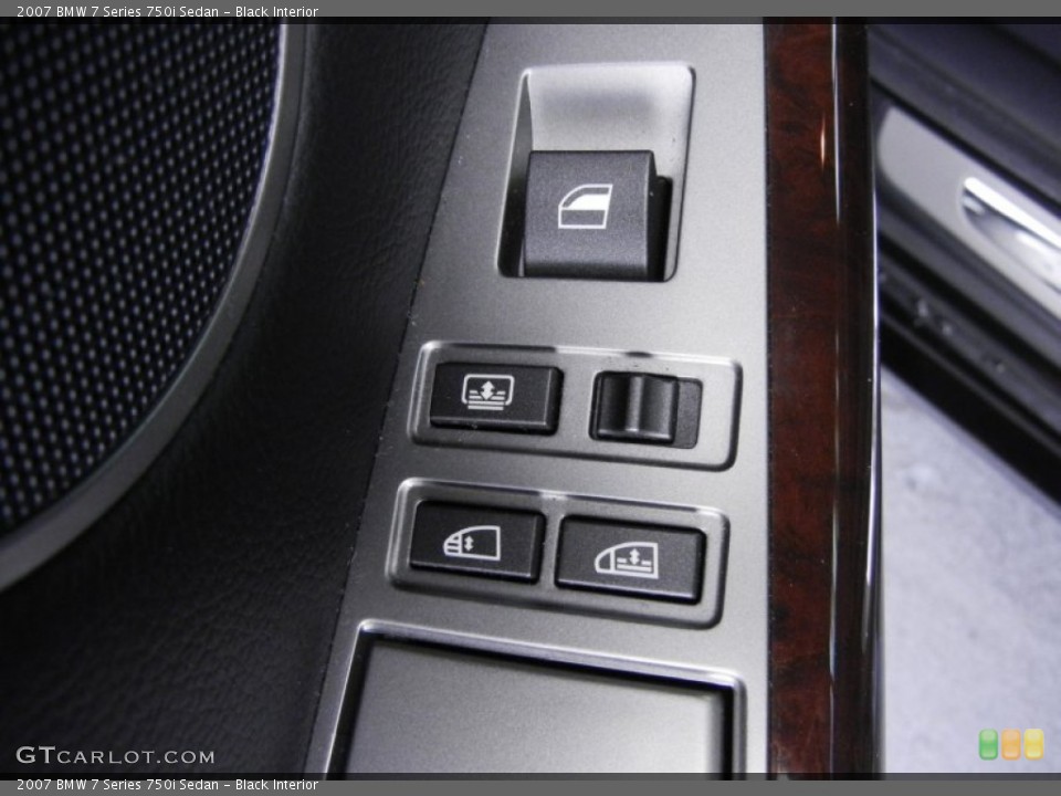 Black Interior Controls for the 2007 BMW 7 Series 750i Sedan #53571346