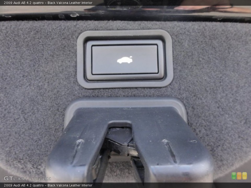 Black Valcona Leather Interior Controls for the 2009 Audi A8 4.2 quattro #53606751