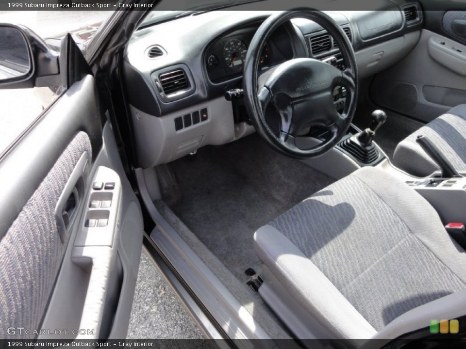 Gray Interior Photo for the 1999 Subaru Impreza Outback Sport #53607234