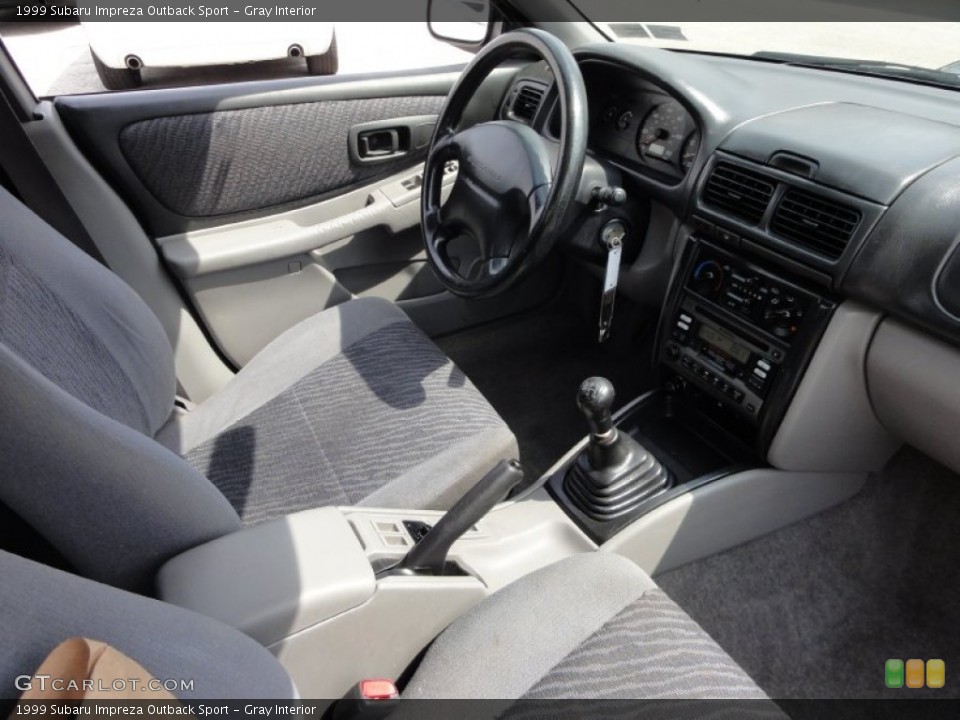 Gray Interior Photo for the 1999 Subaru Impreza Outback Sport #53607324